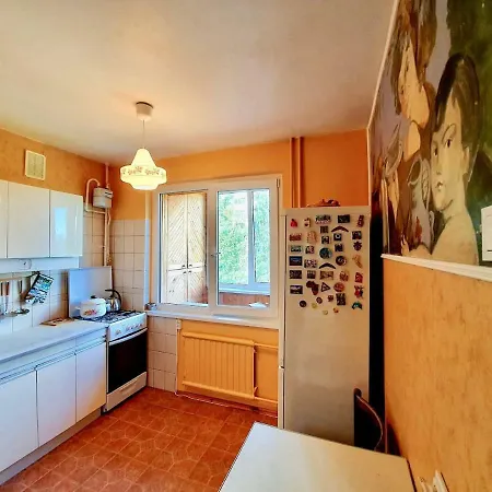 Clean And Spacious 2 Bedroom In Lägenhet *