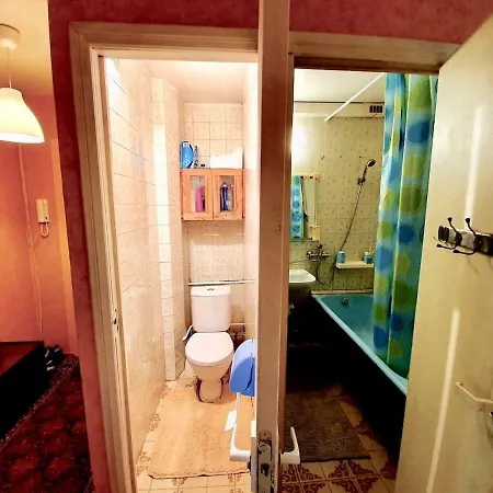 Clean And Spacious 2 Bedroom In