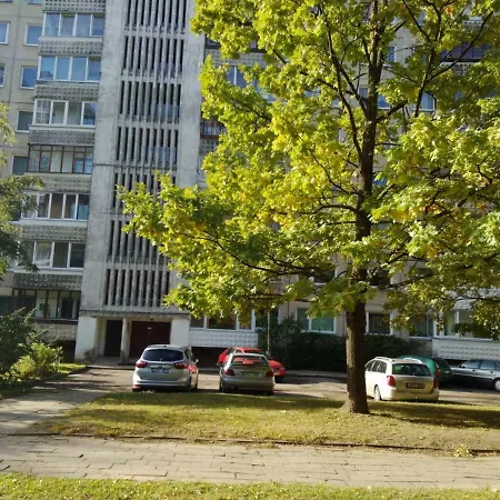 Clean And Spacious 2 Bedroom In